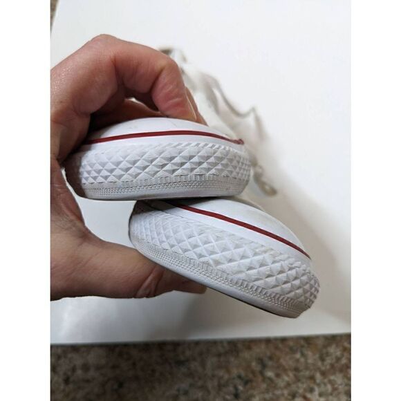 Converse Kids White Chuck Taylors 3 - Picture 9 of 11